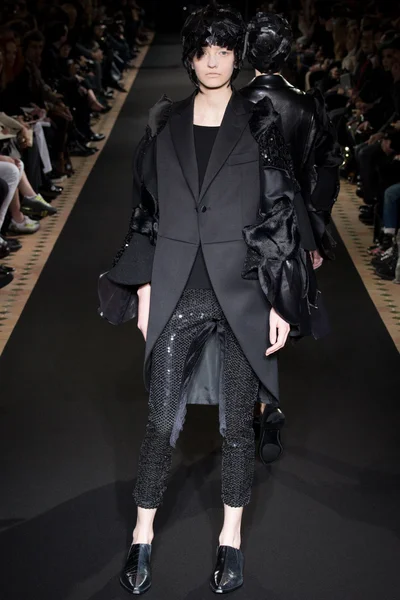 Look 26